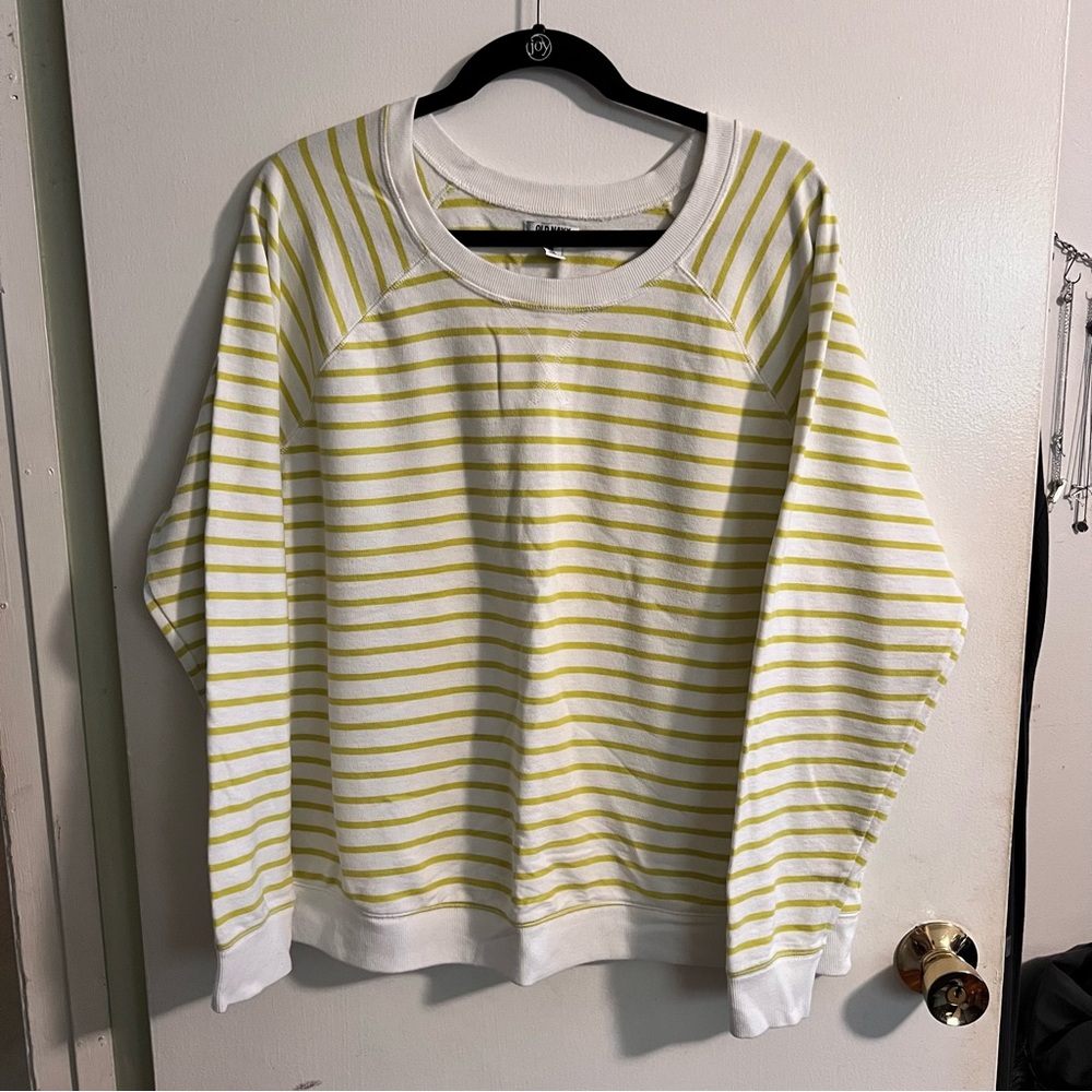 Old Navy Sweatshirt